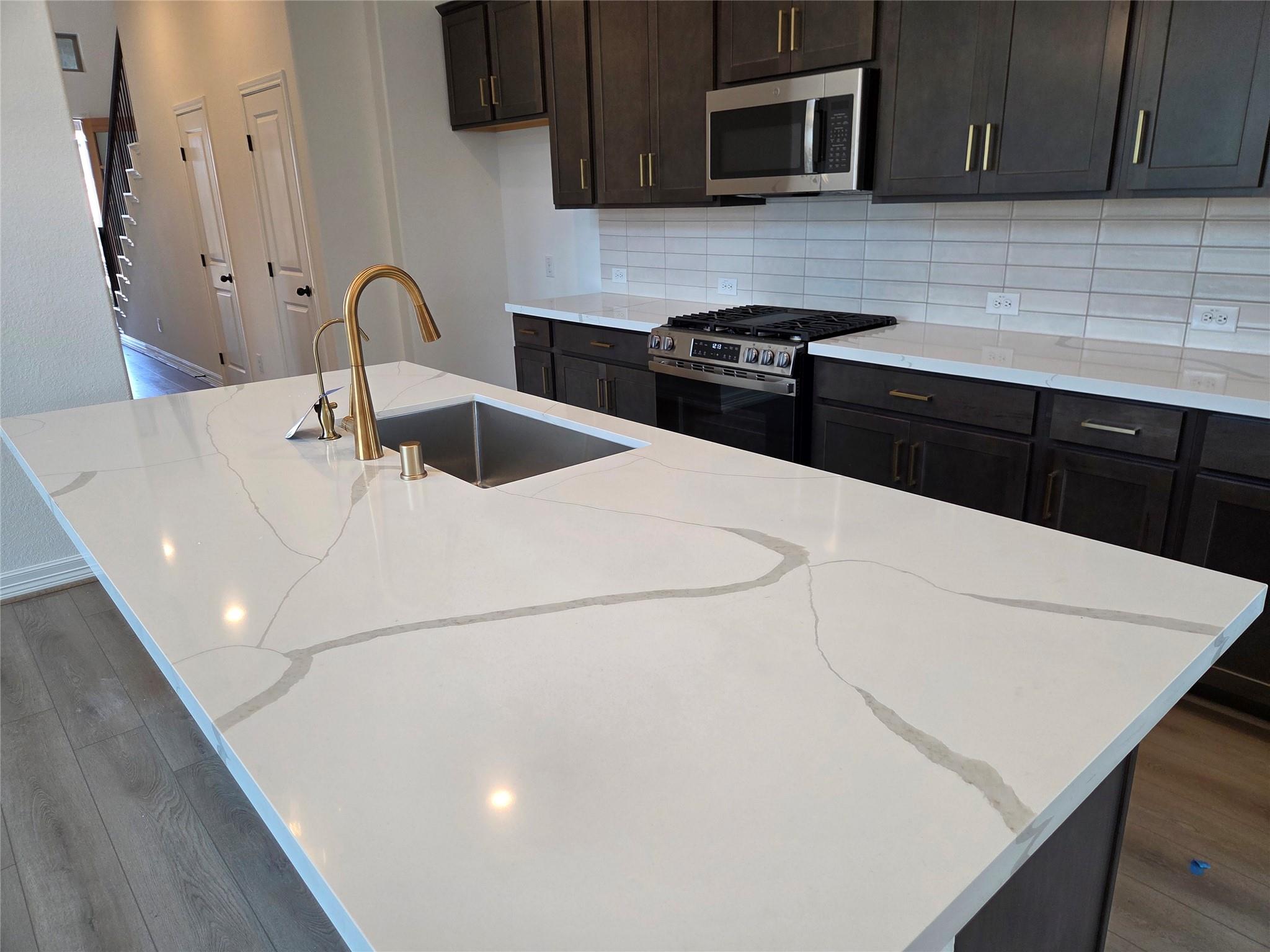 21619 Foxes Trove Trail