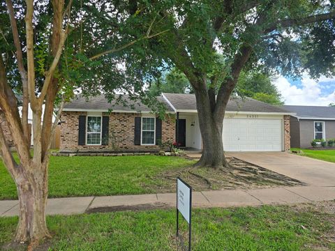 Homes For Sale - 24311 Beef Canyon Drive<br/> Harris County, Hockley, TX 77447