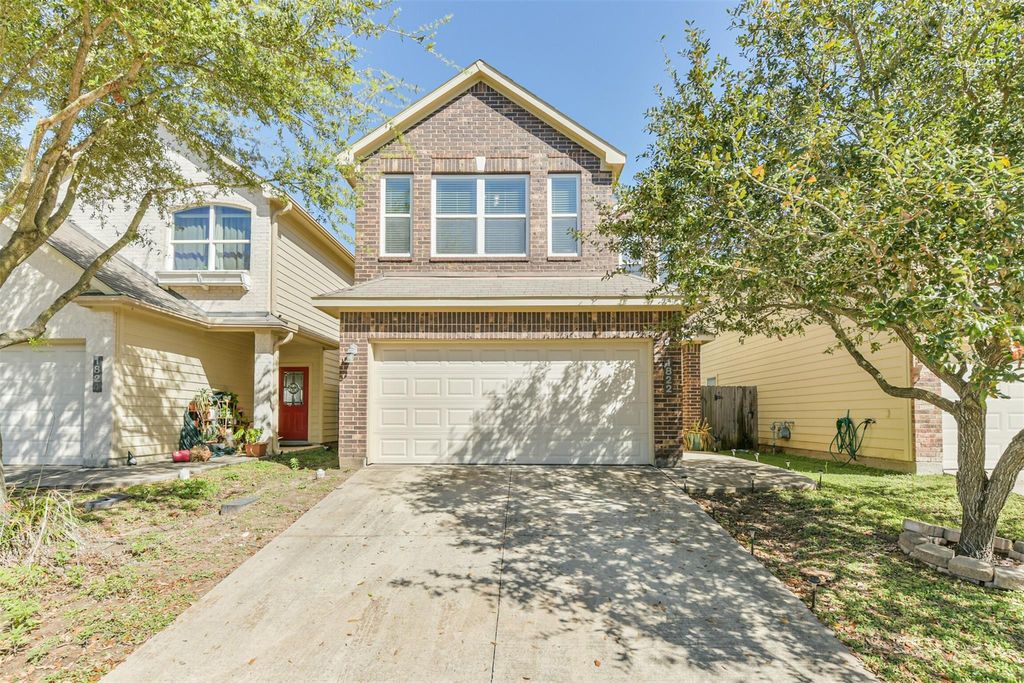 Photo of 1822 Don Alejandro, Houston, TX 77091 (MLS # 64157903)