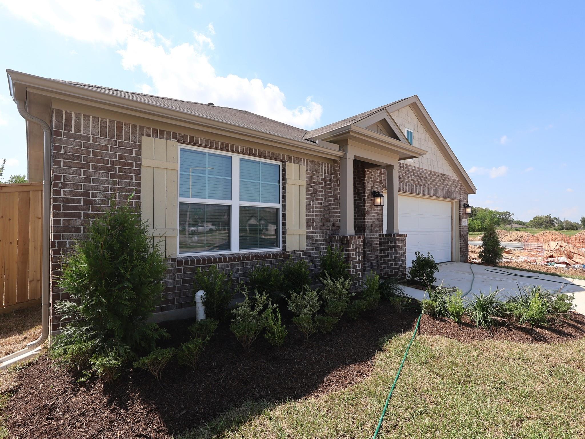 1122 Radiant Avenue