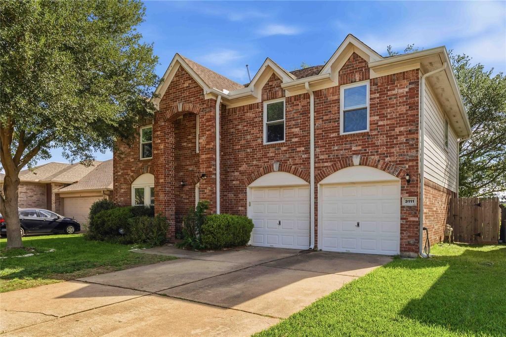 Photo of 3111 Glenwood Drive, Pearland, TX 77584 (MLS # 73719245)