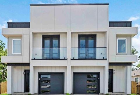 8313 Bassett Street A/B Houston TX 77051