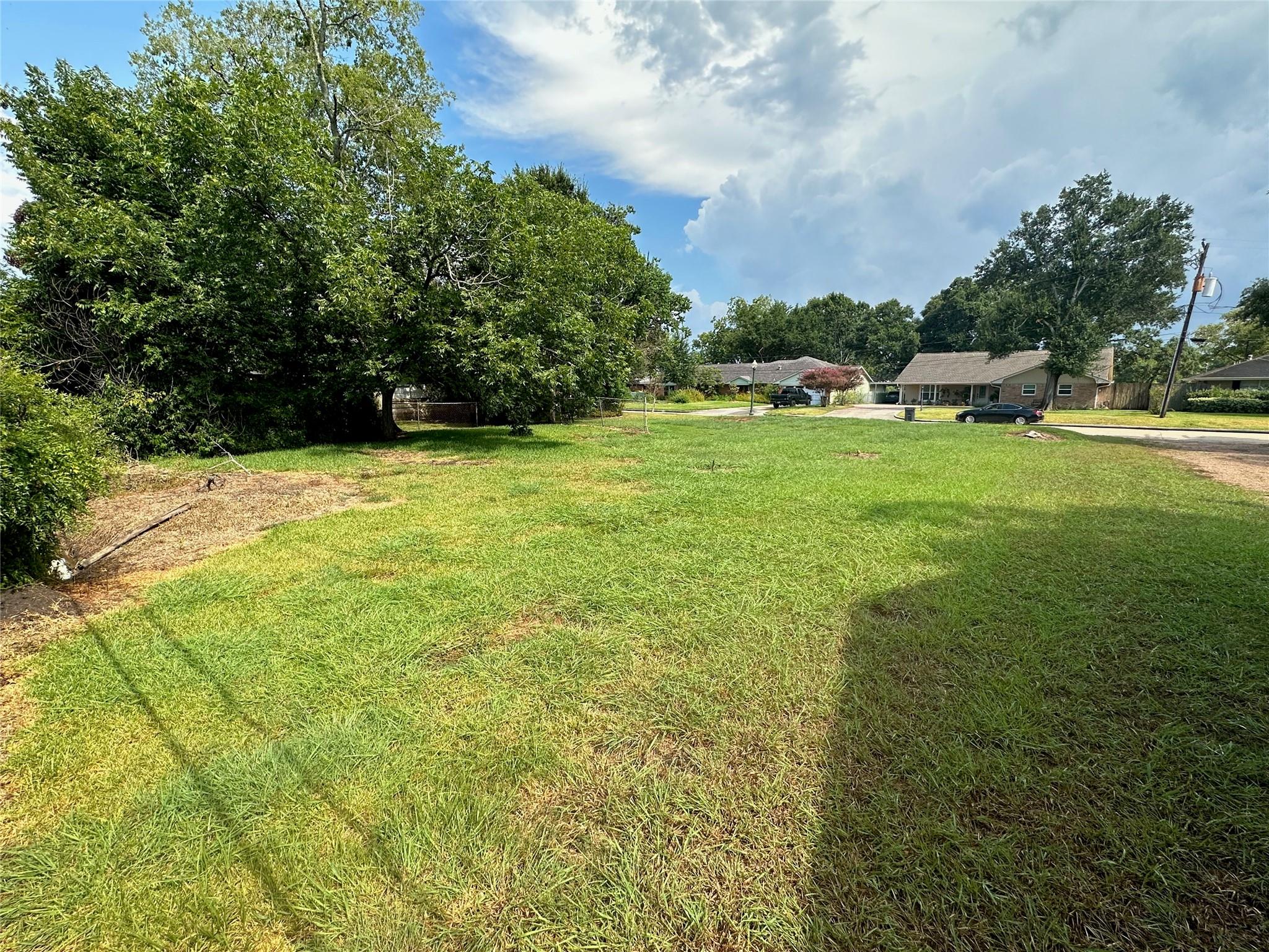 611 Lakeview Drive