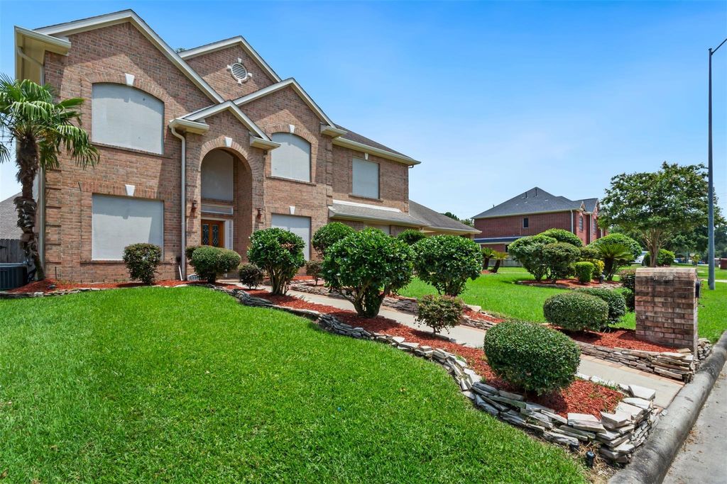 Photo of 18714 Aquatic Drive, Humble, TX 77346 (MLS # 19719854)