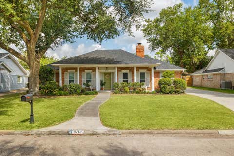 Photo of 9718 Moorberry Lane, Houston, TX 77080 (MLS # 36990875)
