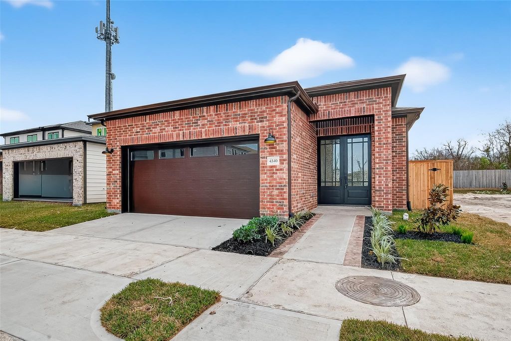 Photo of 4340 Avron Drive, Stafford, TX 77477 (MLS # 95563250)