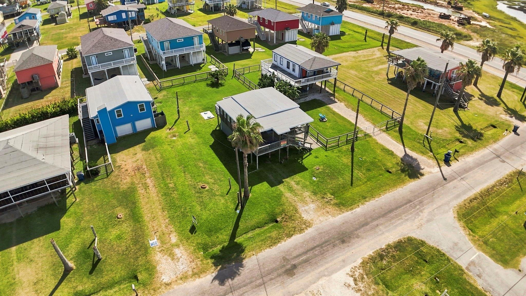 319 Coral Court