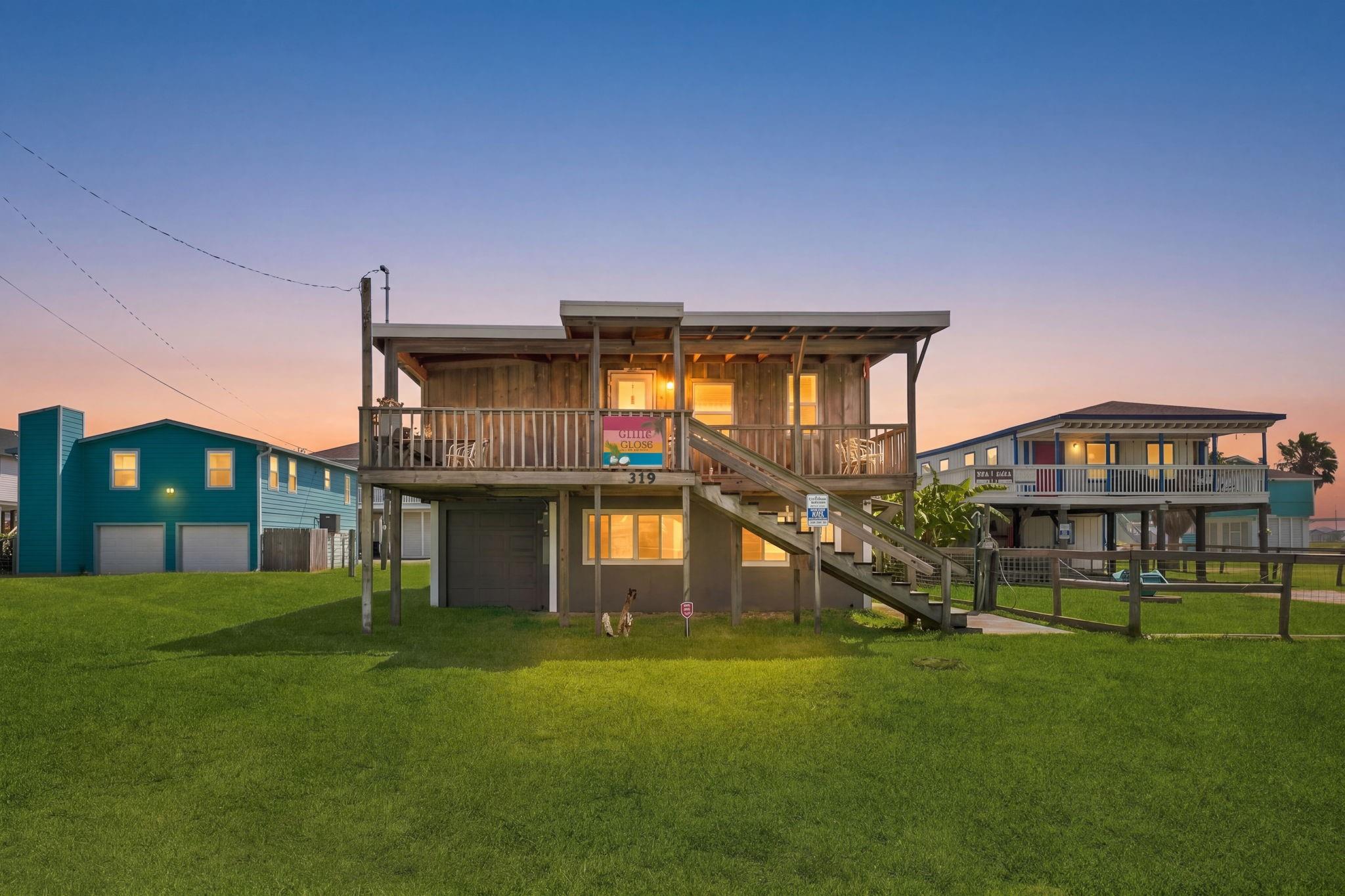 319 Coral Court