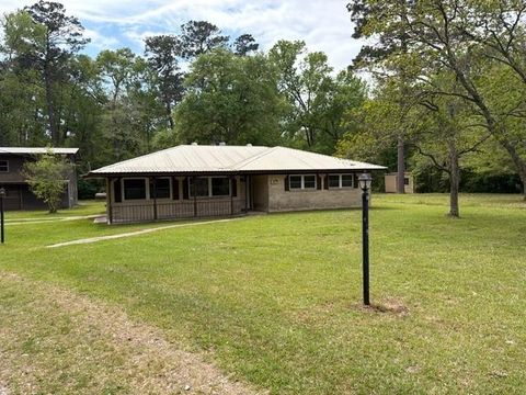 Photo of 167 Linnwood Drive, Woodbranch, TX 77357 (MLS # 90936409)