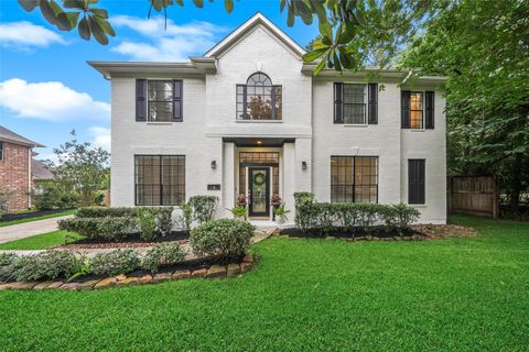 Photo of 2 N Chantsong Circle, The Woodlands, TX 77382 (MLS # 52351898)