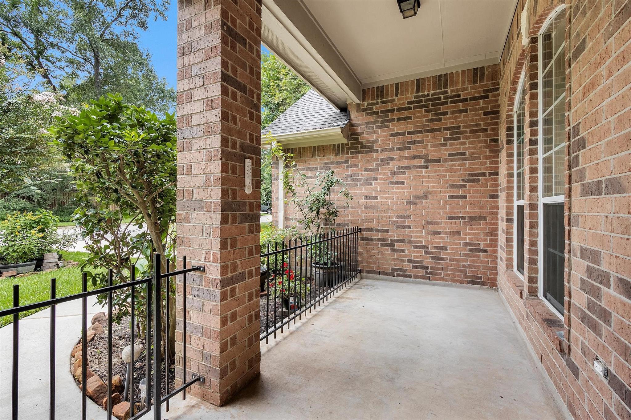 9081 N Comanche Circle