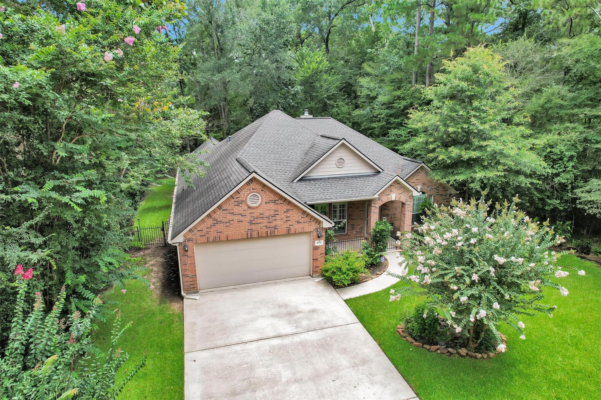 9081 N Comanche Circle