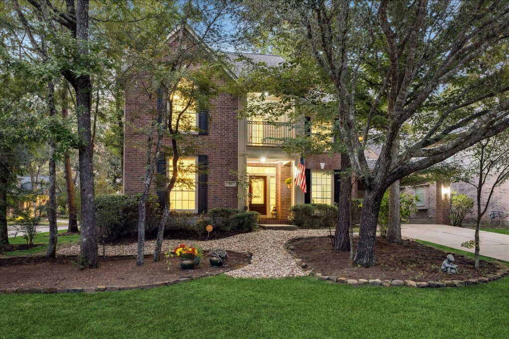 Photo of 53 N Peaceful Canyon Circle, The Woodlands, TX 77381 (MLS # 37029692)