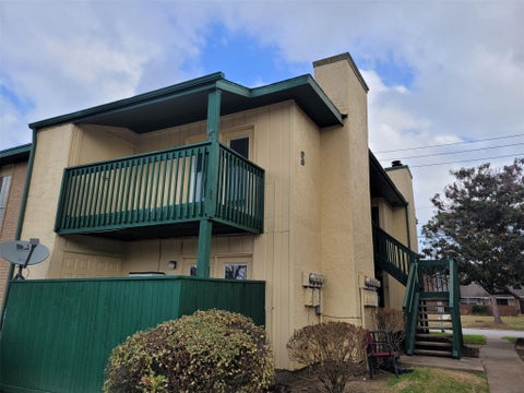 Photo of 1516 Bay Area Boulevard #2, Houston, TX 77058 (MLS # 51340228)
