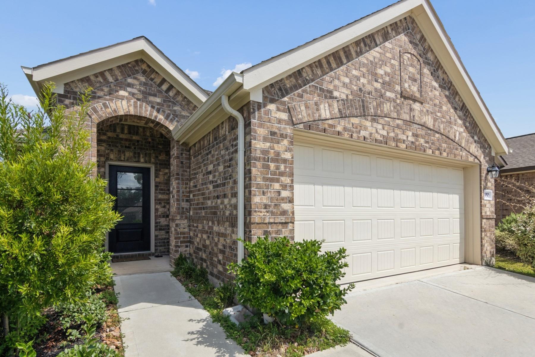 1950 Barrett Gables Drive