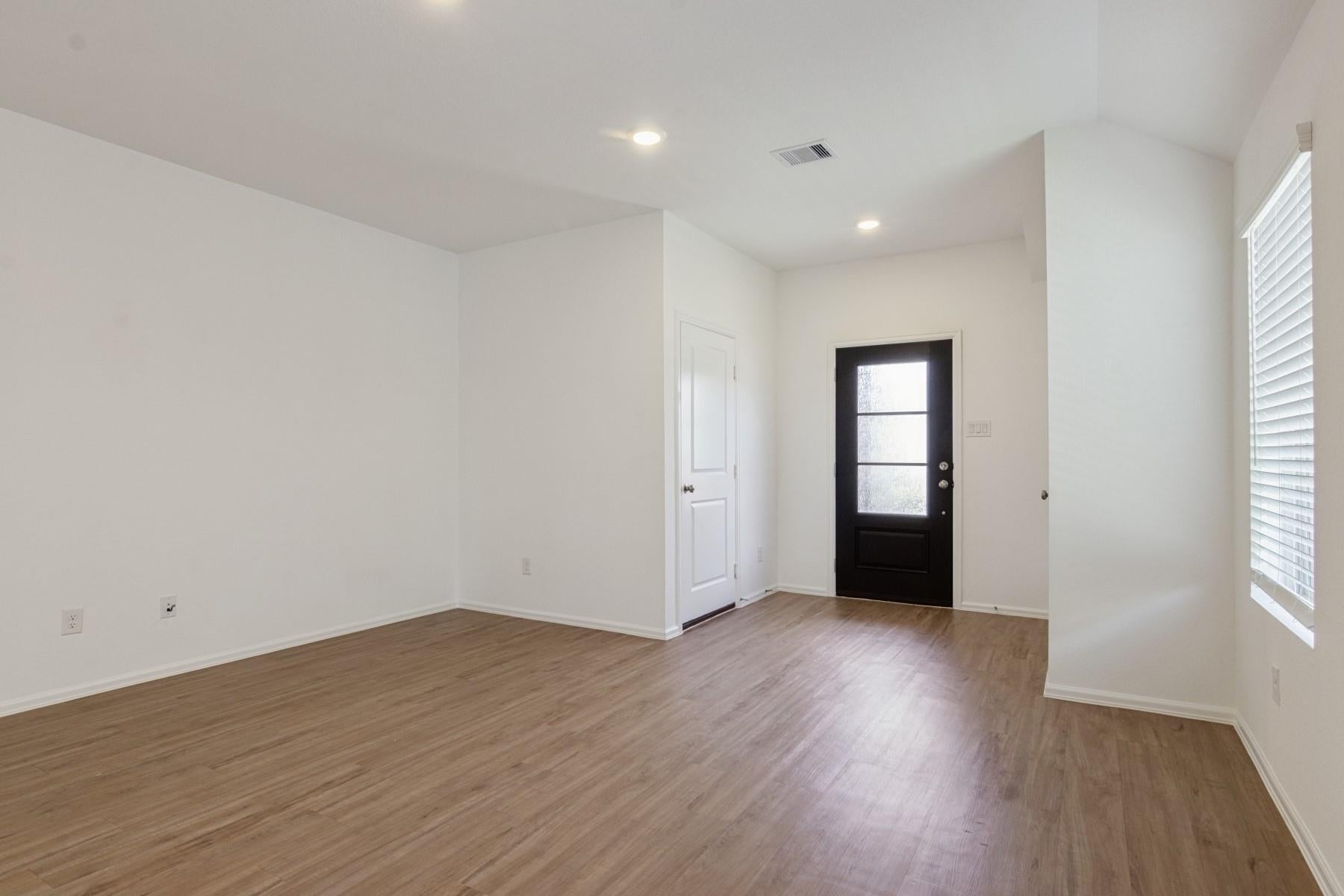 1950 Barrett Gables Drive