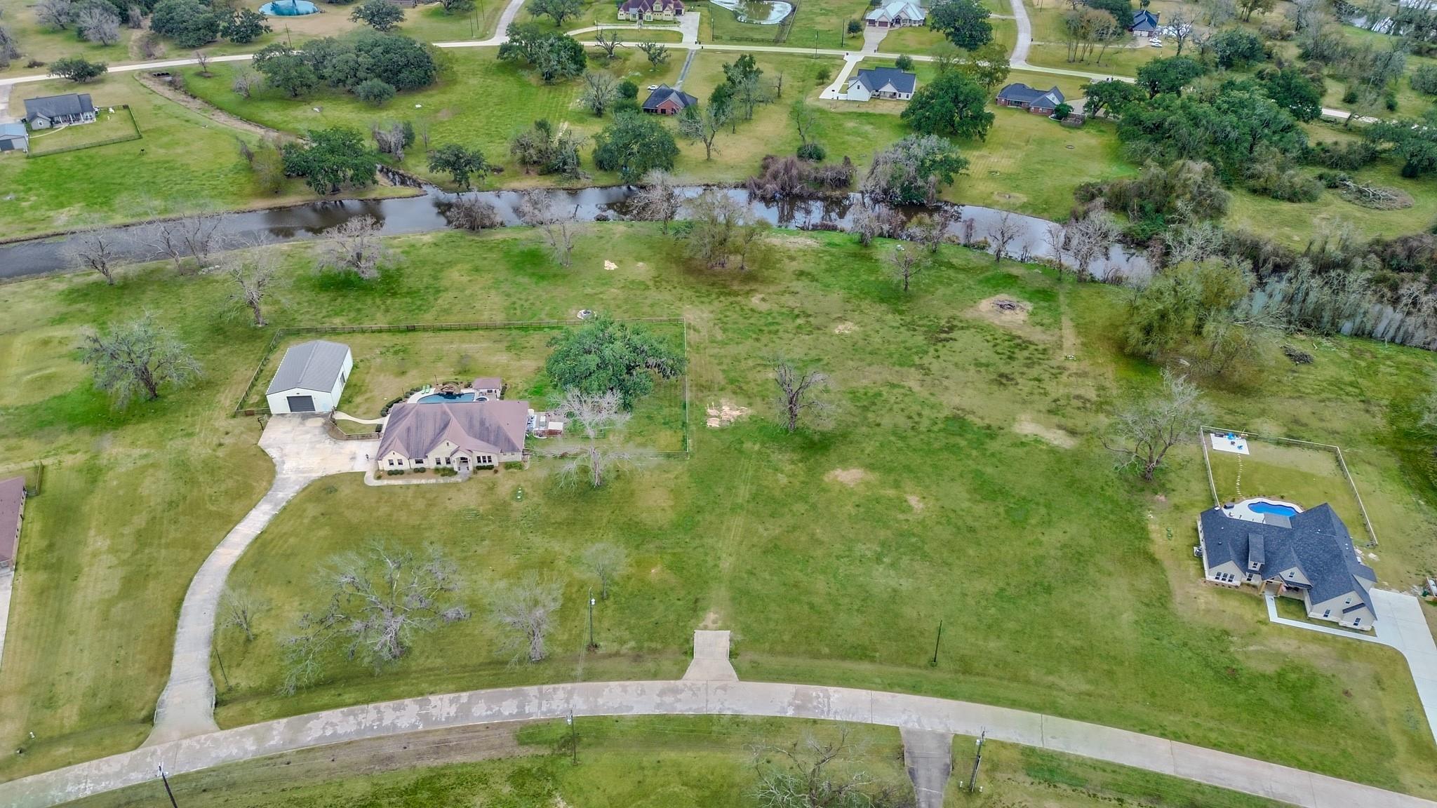 865 Mill Rd