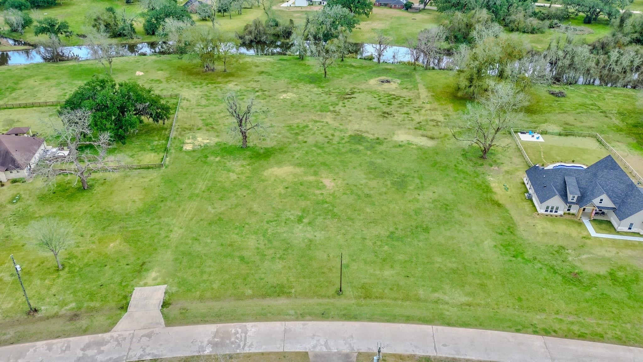 865 Mill Rd