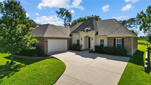 Photo of 483 Cherry Hills Drive, Huntsville, TX 77340 (MLS # 84497514) Photo of 483 Cherry Hills Drive, Huntsville, TX 77340 (MLS # 84497514)