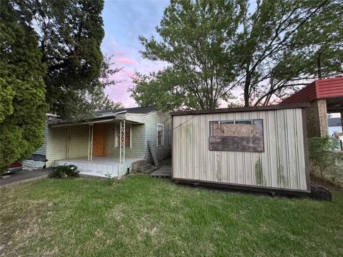 Photo of 2206 Harris Avenue, Pasadena, TX 77506 (MLS # 82195175)