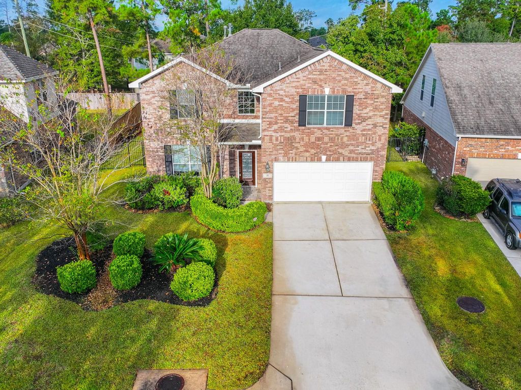 Photo of 27 Fraiser Fir Place, Spring, TX 77389 (MLS # 42285695)