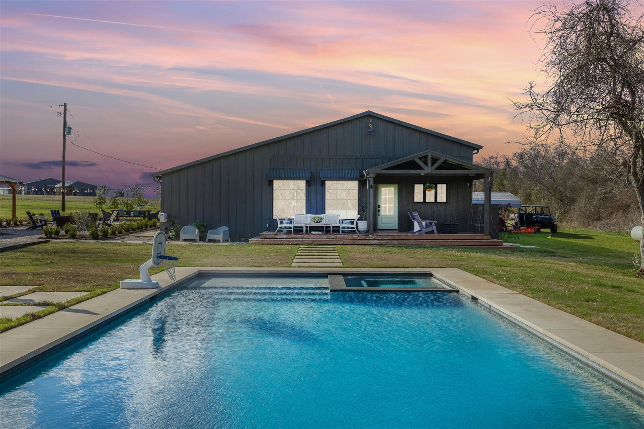 15294 Lake Road