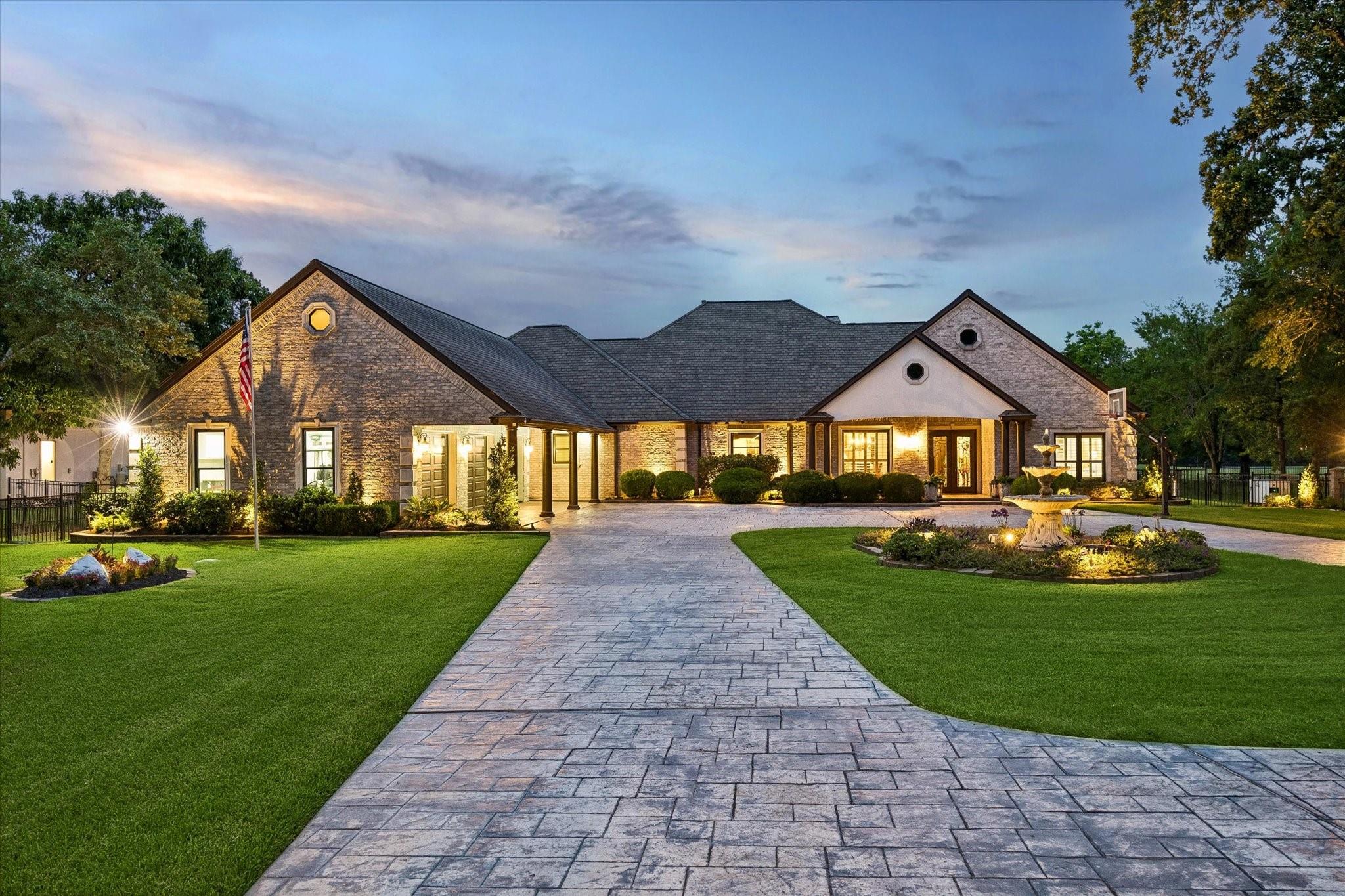 9426 Deer Path Lane