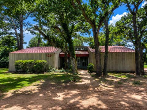 Photo of 139 Zubicek Road, Cat Spring, TX 78933 (MLS # 32409717)