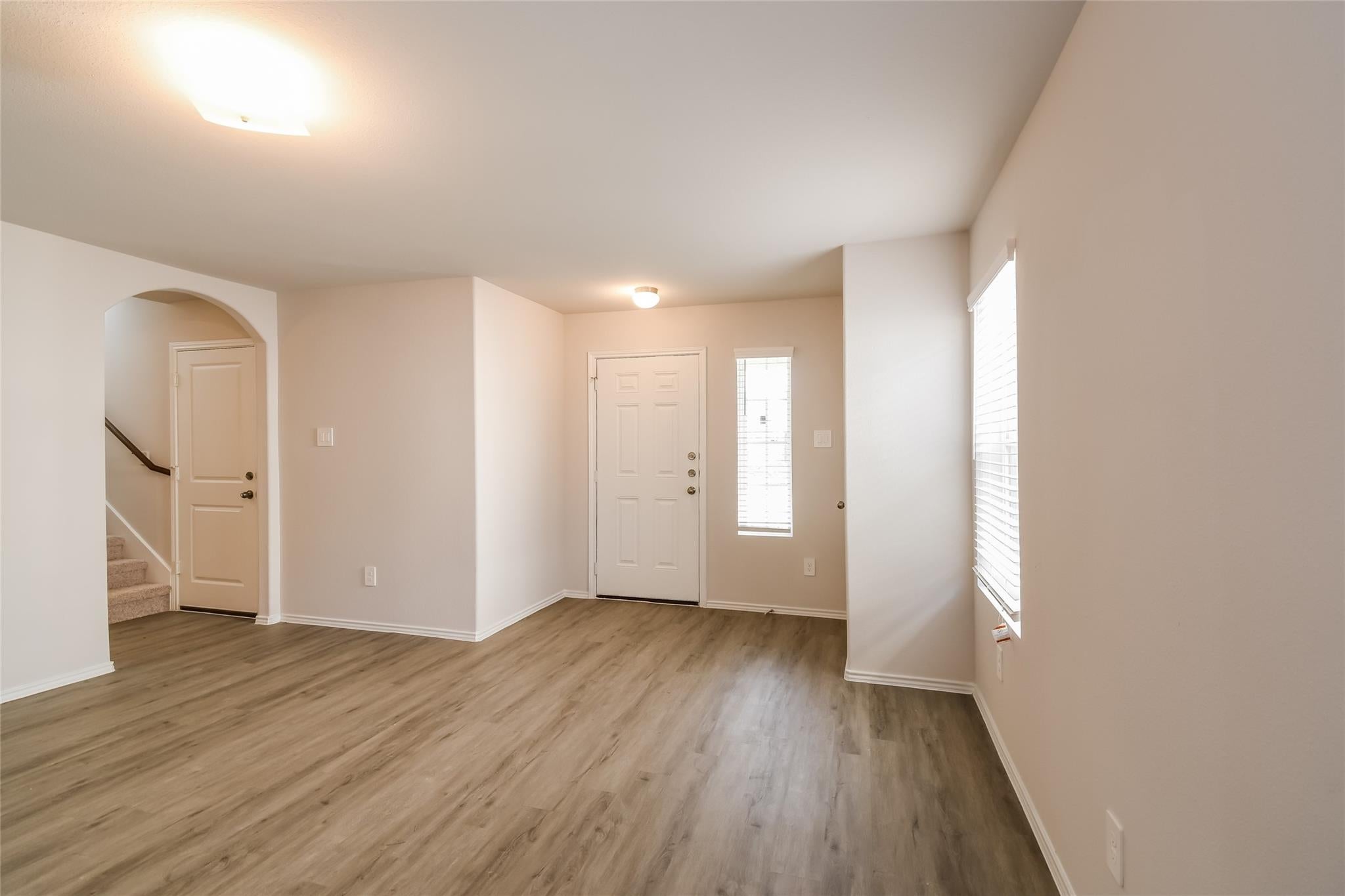 4818 Banyan Tree Trail