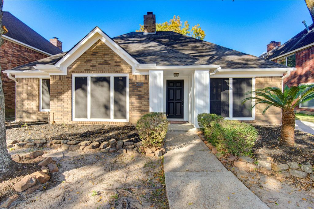 Photo of 5931 Thom Road, Humble, TX 77346 (MLS # 42437321)