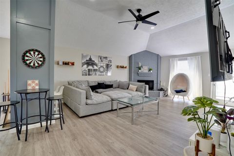 4010 Oak Terrace Court Houston TX 77082