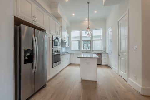 Photo of 4057 Leeland Street, Houston, TX 77023 (MLS # 58352856)