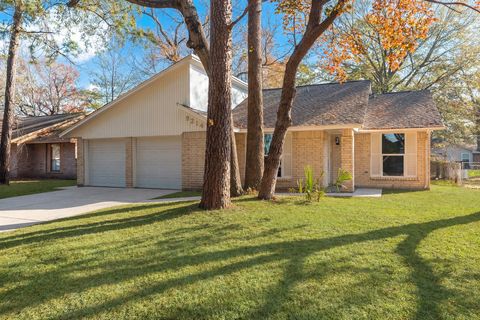 Tiny photo for 9214 Woodland Oaks Drive, Houston, TX 77040 (MLS # 93296971)
