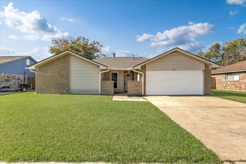 Photo of 5110 Scottwood Drive, Baytown, TX 77521 (MLS # 12122846)