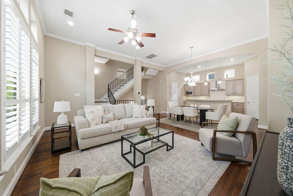 Photo of 6107 Stillman Street, Houston, TX 77007 (MLS # 85661470)