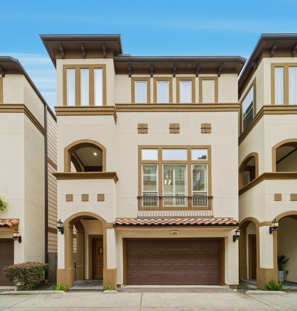 Photo of 6107 Stillman Street, Houston, TX 77007 (MLS # 85661470)