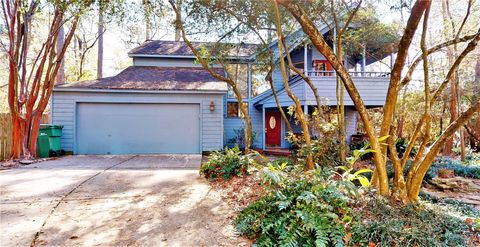 Photo of 11 Sand Piper Place, The Woodlands, TX 77381 (MLS # 98292861)