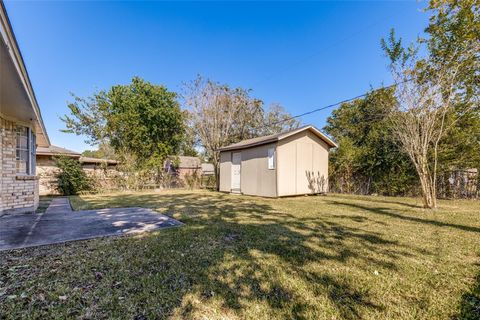 Tiny photo for 14907 Nuwood Lane, Houston, TX 77053 (MLS # 89580154)