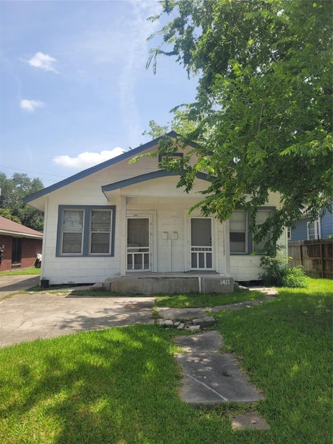 Photo of 1415 Lombardy Street, Houston, TX 77023 (MLS # 12370556)