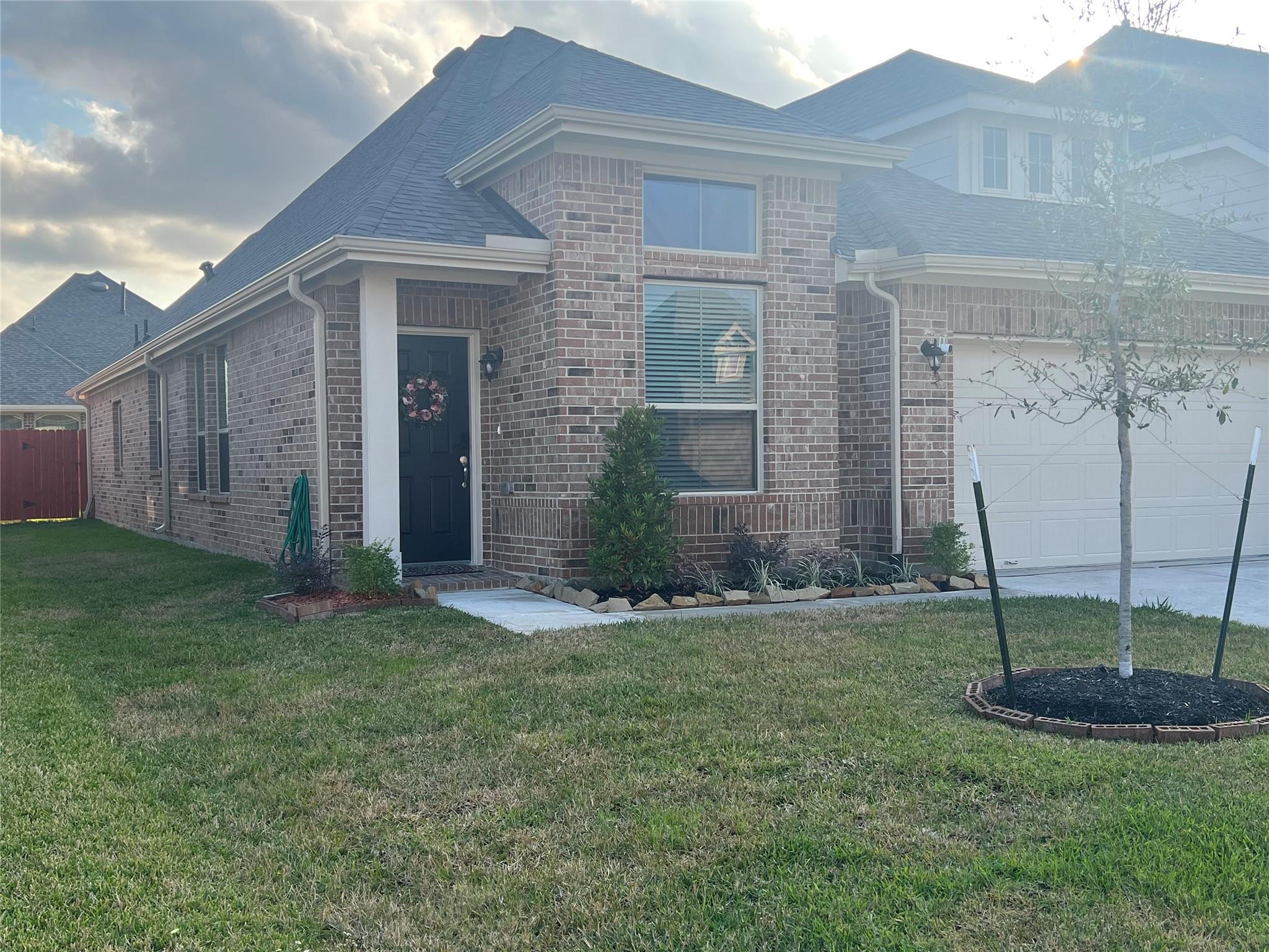 2923 Painted Sunrise Trail