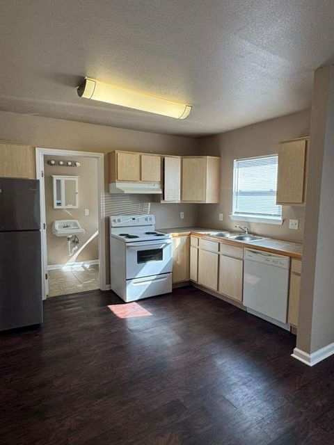 1225 W 25th Street 9 Houston TX 77008