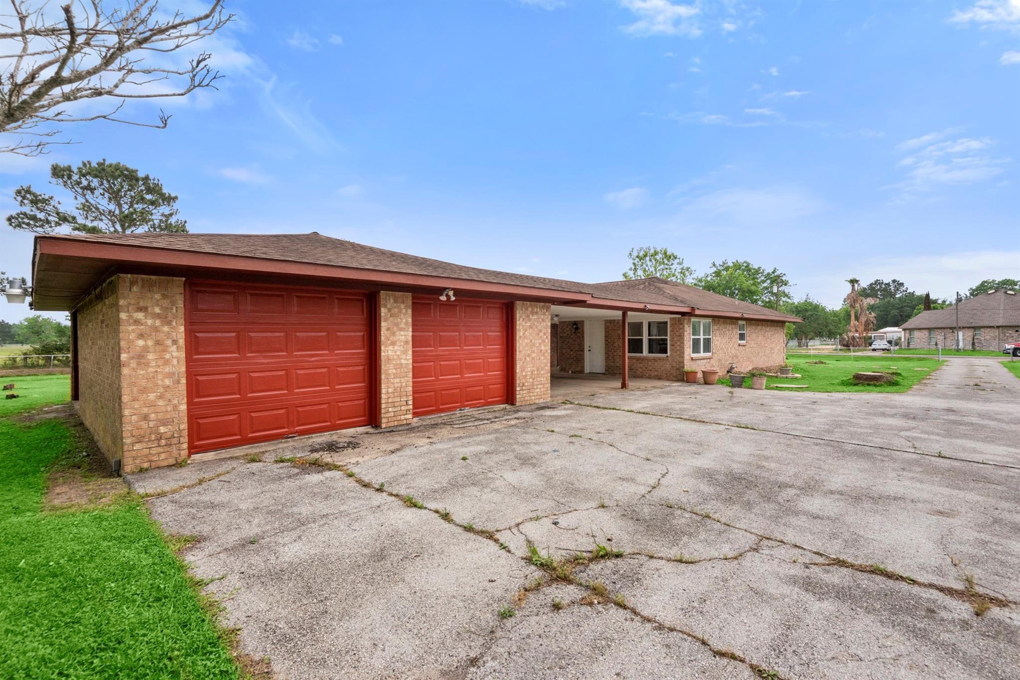 318 County Road 296d