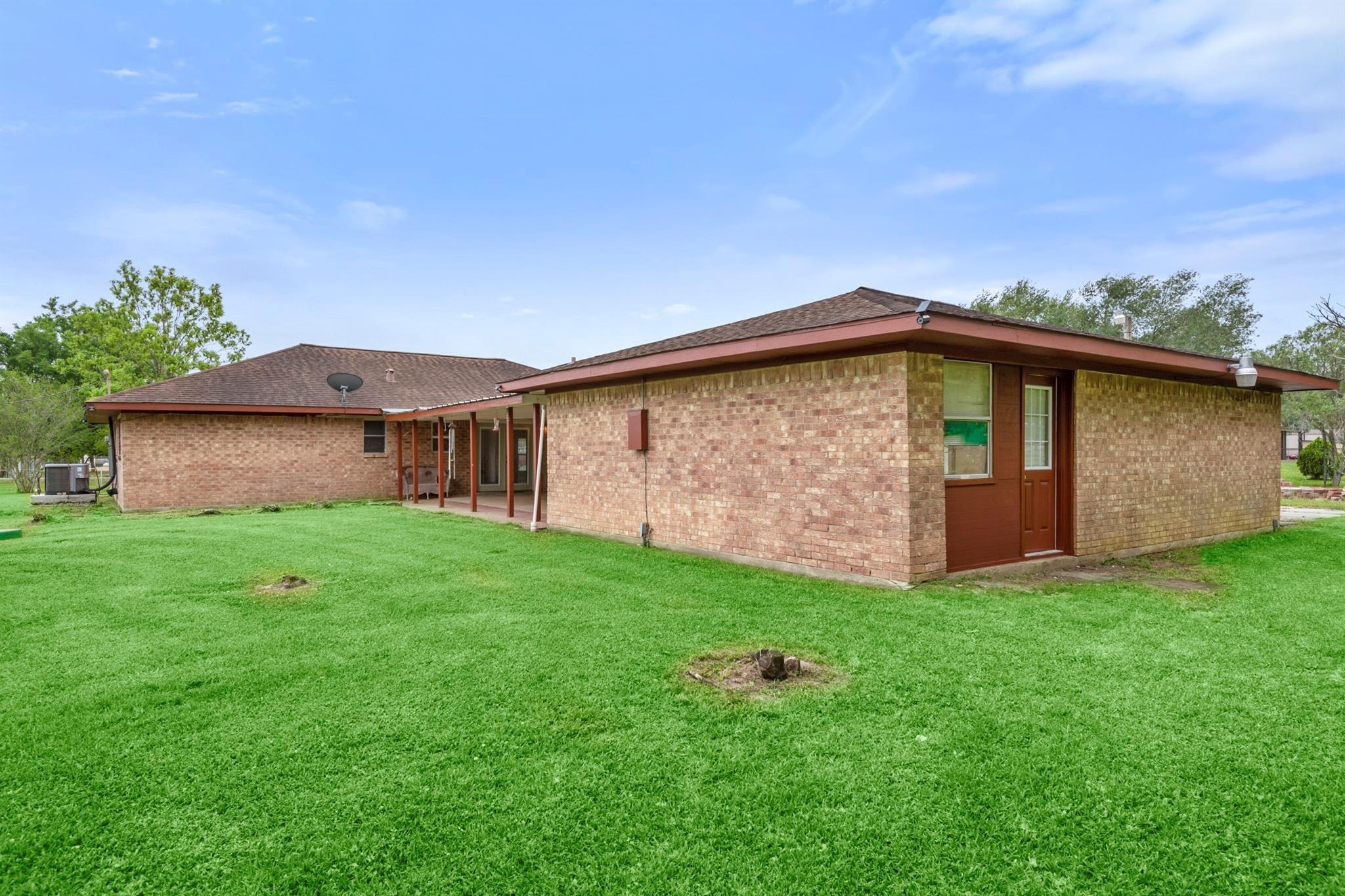 318 County Road 296d
