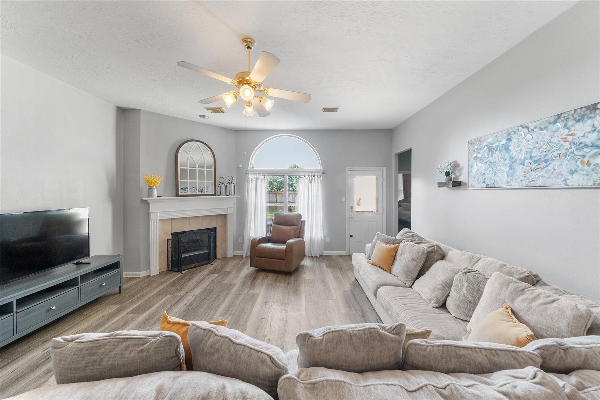 18423 Yellowstone Trail