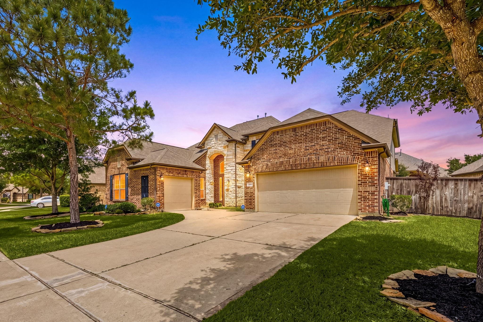 9338 Taylor Cliff Lane