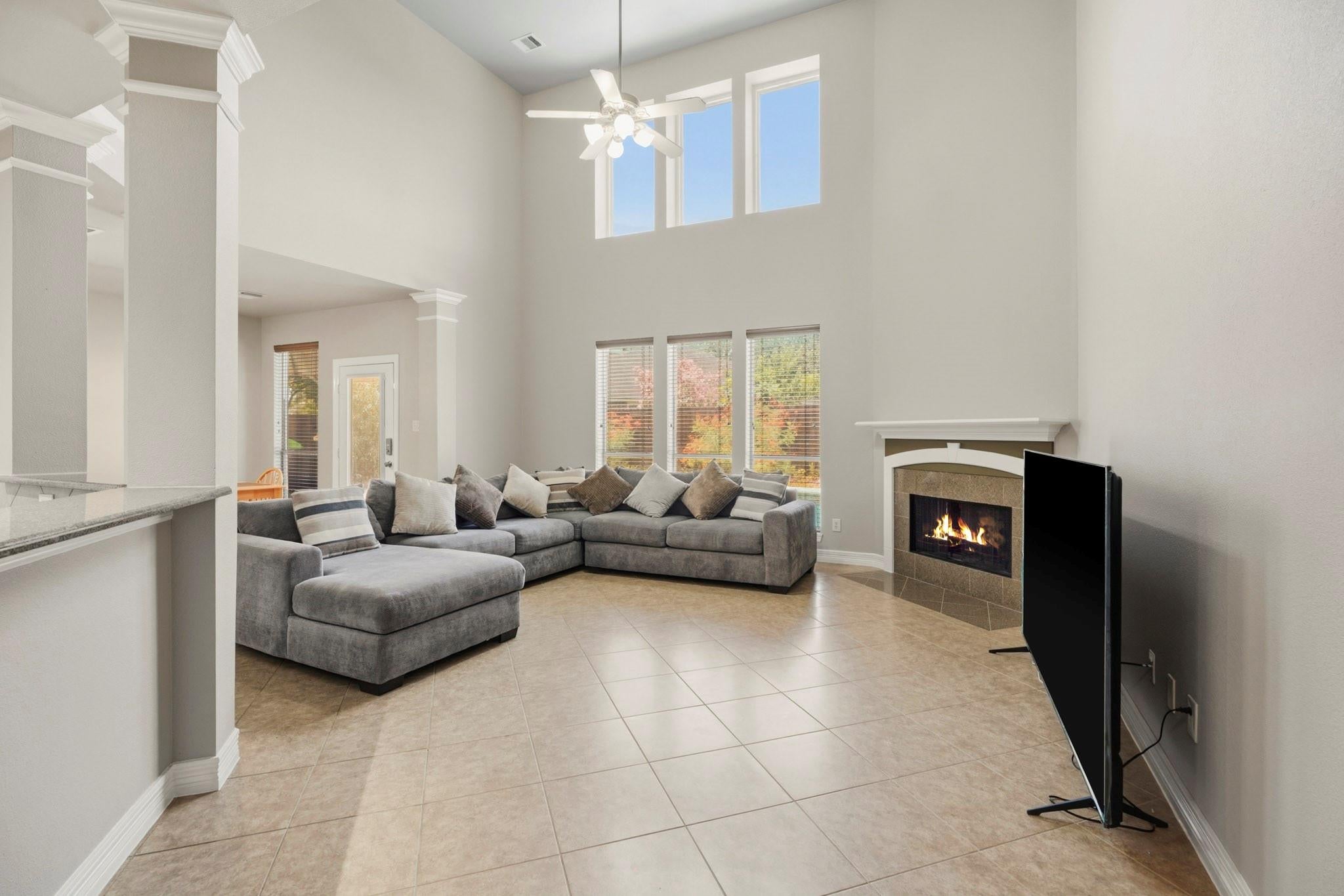 2904 Grand Shore Court