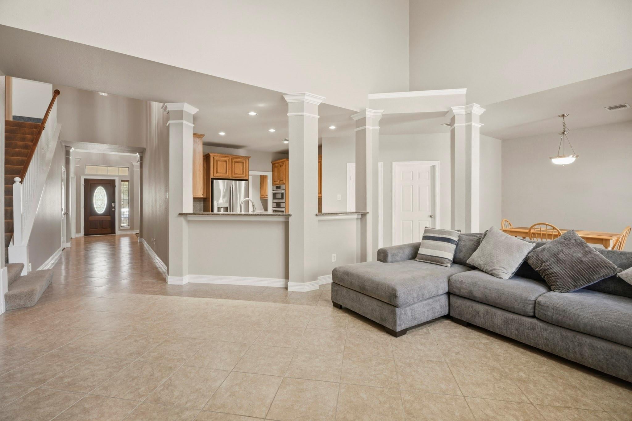 2904 Grand Shore Court