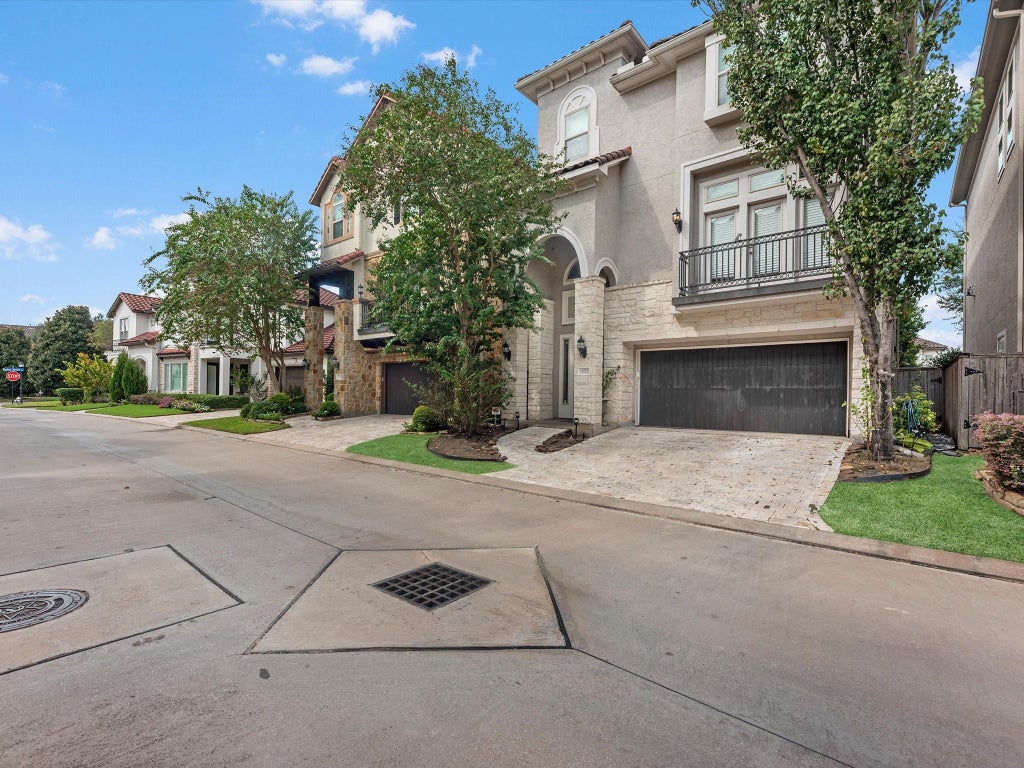 Photo of 15922 Morgan Street, Sugar Land, TX 77478 (MLS # 10775856)