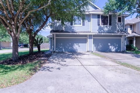 Townhouse For Sale - 6303 Veranda Green Trail<br/> Humble, TX 77346