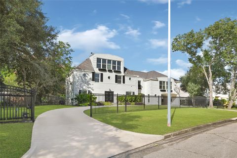 Photo of 3222 Oakmont Street, Houston, TX 77021 (MLS # 68006452)